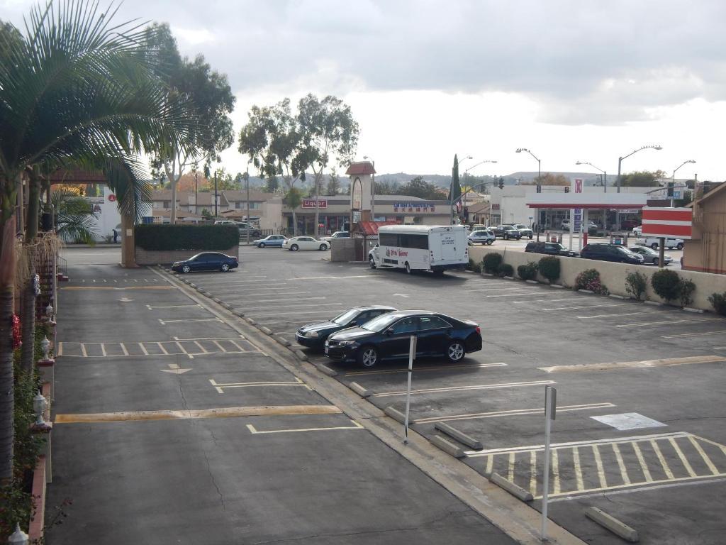Flamingo Inn Rosemead Exterior photo